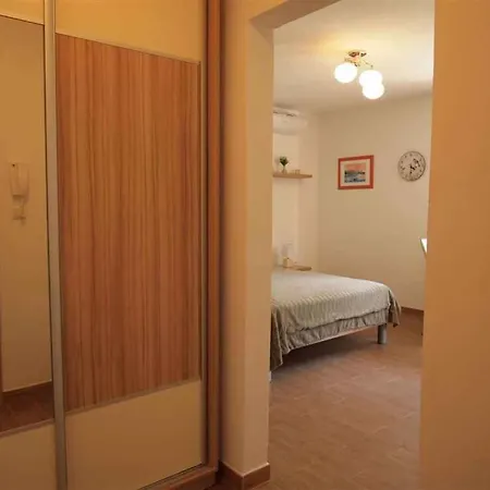 One-bedroom Near Sea 5 公寓 奥瑞比克